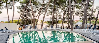 Gorgeous home in Pasman with outdoor swimming pool