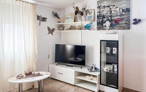 Smart TV - 2 bedroom amazing apartment in Vir (Vir)
