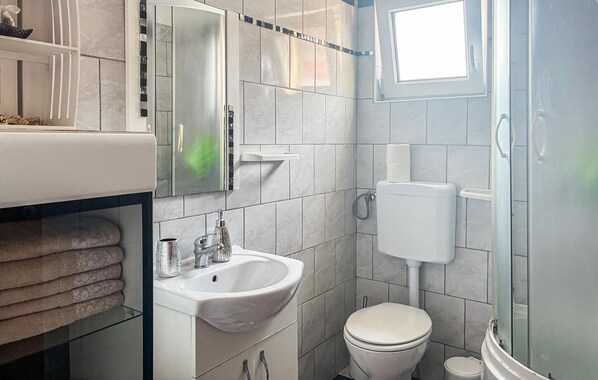 Shower, hair dryer - 2 bedroom amazing apartment in Vir (Vir)