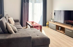 Smart TV - 3 bedroom gorgeous home in Porec (Porec)