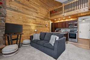 Fernseher, Kamin