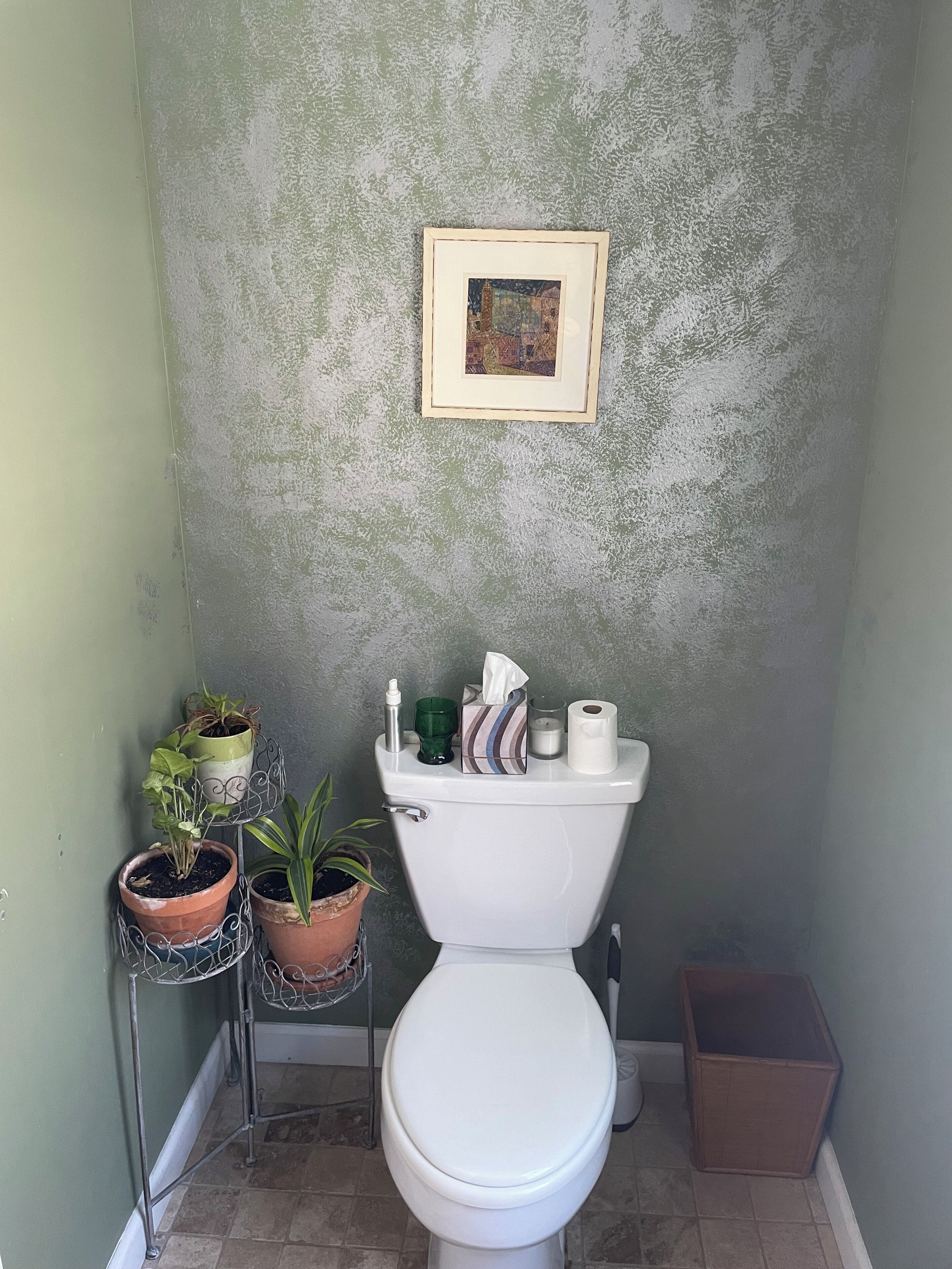 Asciugacapelli, bidet, asciugamani, sapone