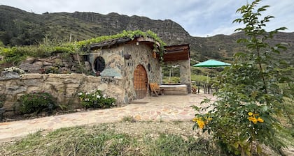 The Shire in the Mountains: Hobbit-Style Cabin | Hot Tub & Breakfast