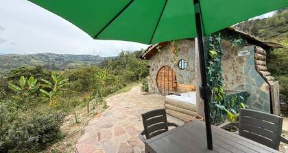 The Shire in the Mountains: Hobbit-Style Cabin | Hot Tub & Breakfast