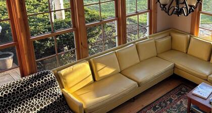Spacious 5BR Home Near Saratoga Race Course & Downtown