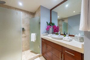 Hair dryer, towels - Condo Anclote Punta Mita Infinity Pool Beach Front (Corral del Risco)