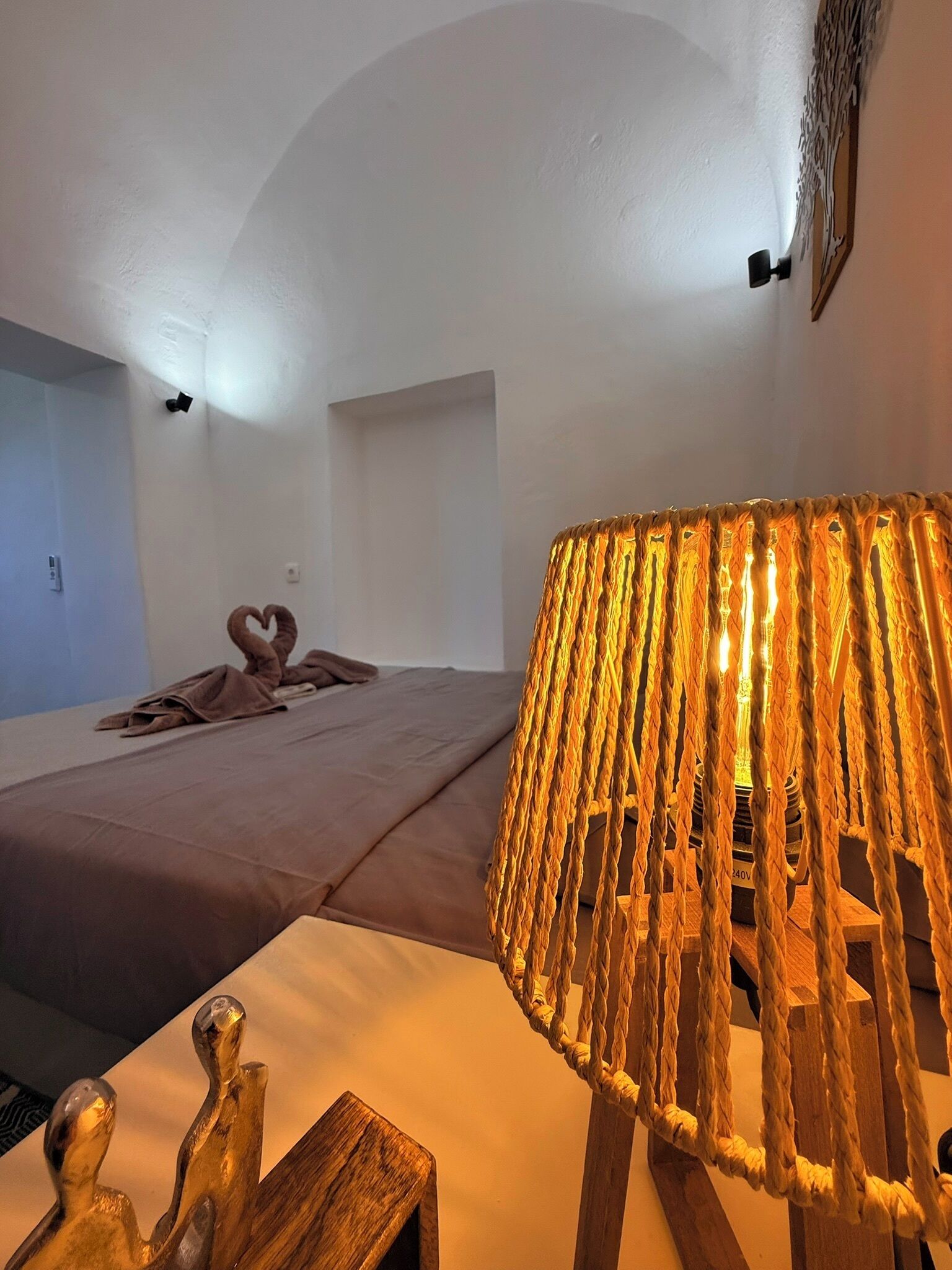 4 bedrooms, WiFi, bed sheets