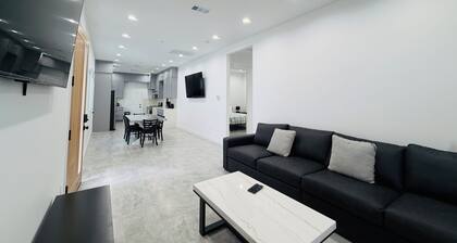 New Build near Beach & Disneyland Safe & Relaxing