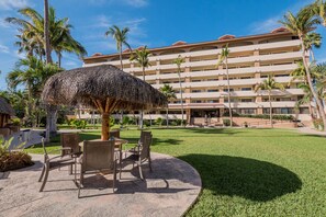 Outdoor dining - Marina Sol Casa Mayo Playa 2BR in Cabo San Lucas (Cabo San Lucas)