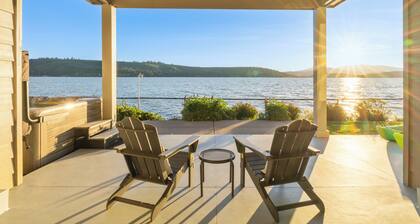 Lakeside Leisure, Hot Tub, Golf Course, Sleeps 10, Lakefront, Near Crater Lake