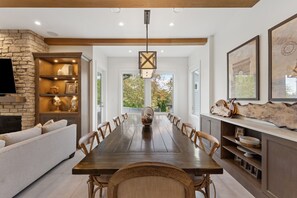 Interior - Private Luxury Family Escape (Burnaby)
