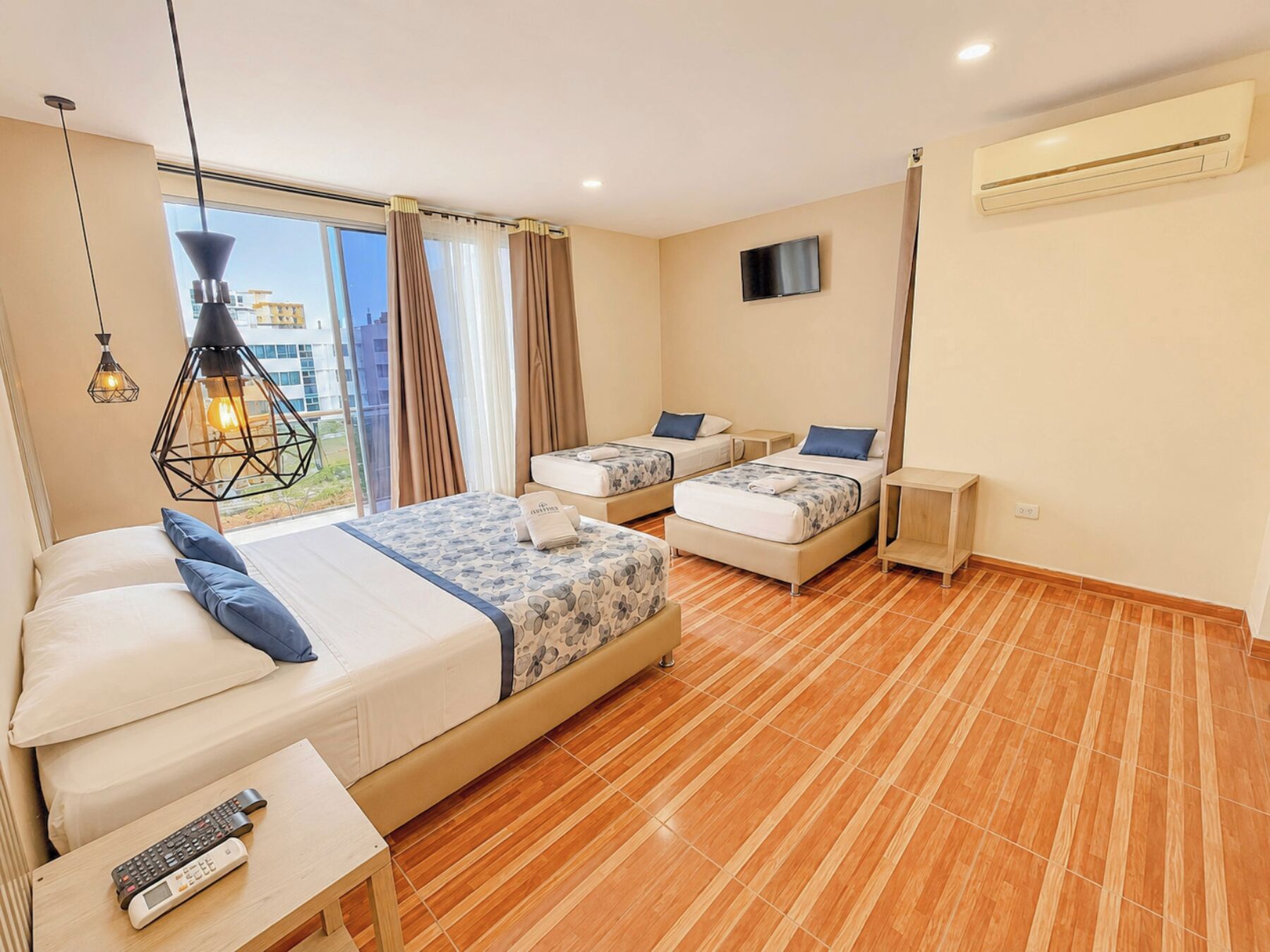Family Room | Free WiFi, bed sheets