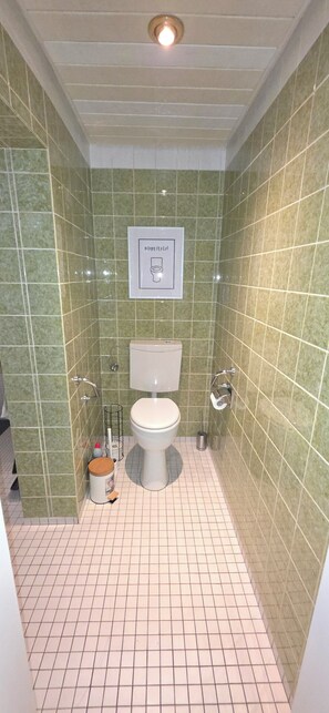 Bathroom - FeLu vacation apartment Feel at home in the fully equipped. Vacation / fitter's apartment (Wadgassen)