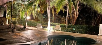 Family Jungle Stay, Minutes to Playa Conchal