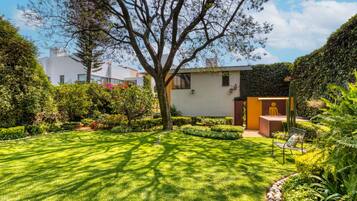 Comfort House, 3 Bedrooms, Patio, Garden View | Terrace/patio