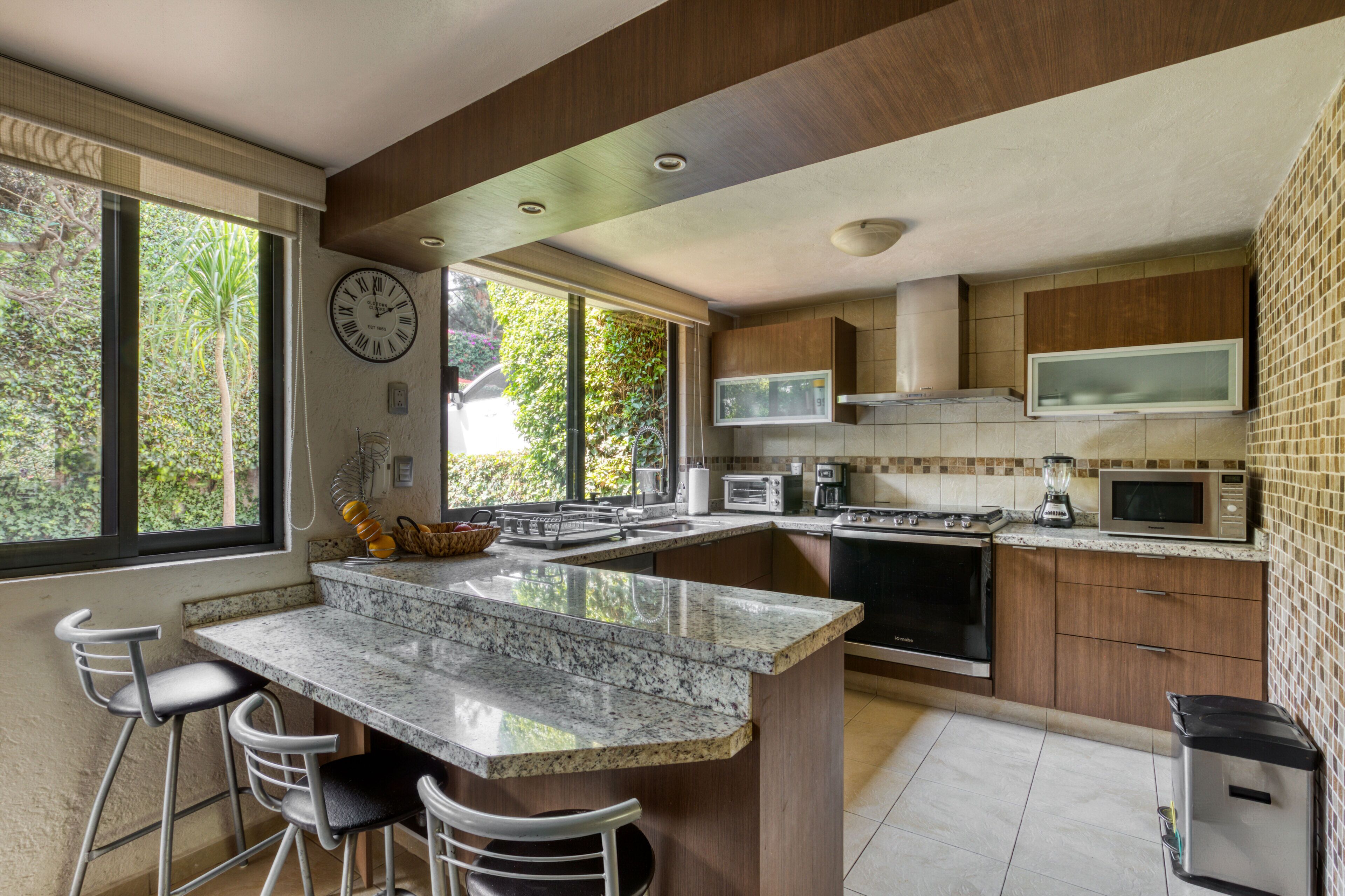 Comfort House, 3 Bedrooms, Patio, Garden View | Private kitchen | Coffee/tea maker, toaster, freezer