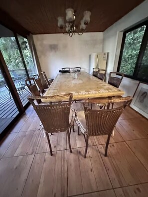 Dining - Linda casa en Lago Rapel Sector Capellania (O'Higgins)