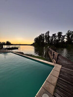 Pool - Linda casa en Lago Rapel Sector Capellania (O'Higgins)