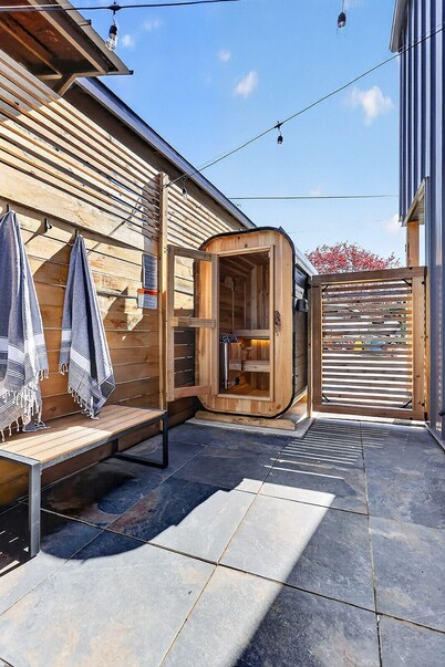 Casa Jaguar- 2 Bdrm Apt + Hot Tub/Sauna