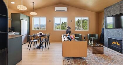 Casa Jaguar- 2 Bdrm Apt + Hot Tub/Sauna