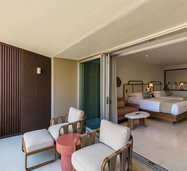 Room - Infinity 2 Queen ocean view with hot tub (Cabo San Lucas)