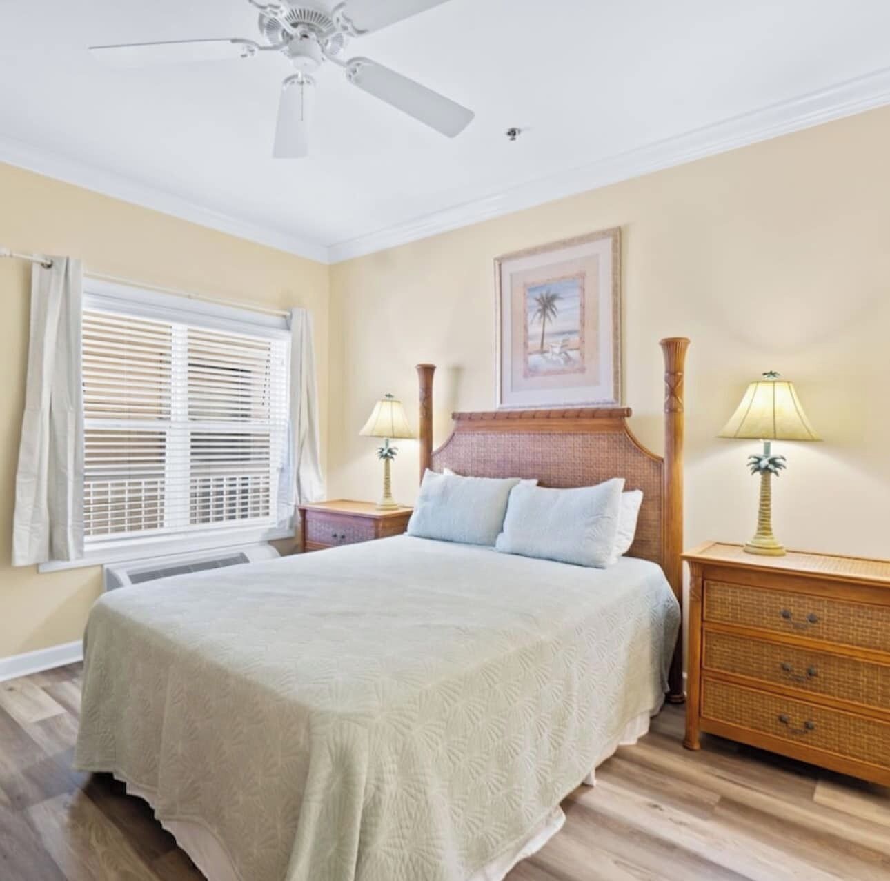 4 chambres, fer et planche à repasser, Wi-Fi gratuit, draps fournis