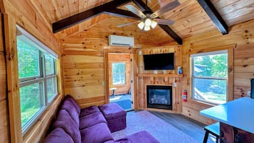 Townhome | Living area