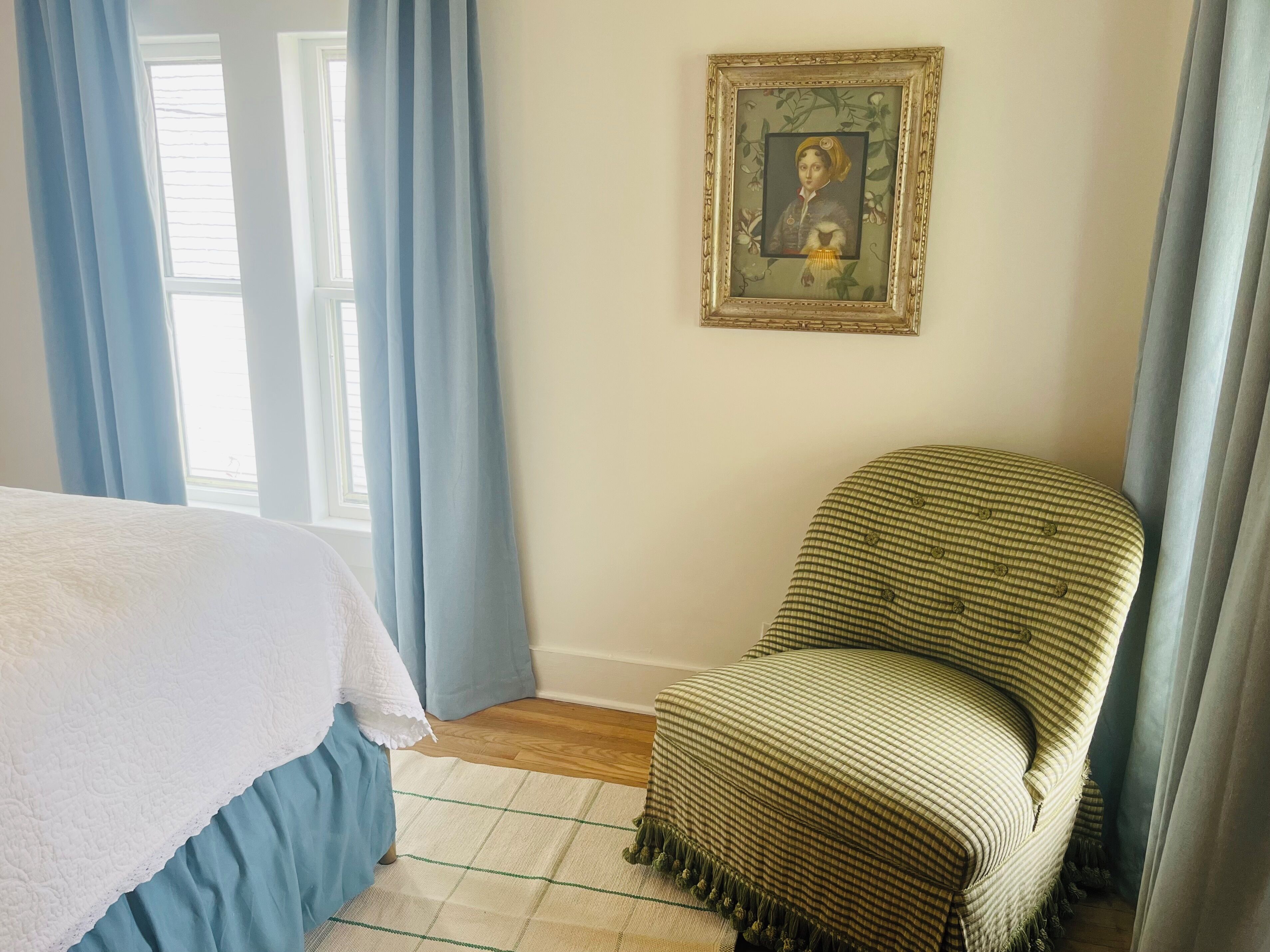 4 habitaciones, escritorio, tabla de planchar con plancha y wifi gratis 