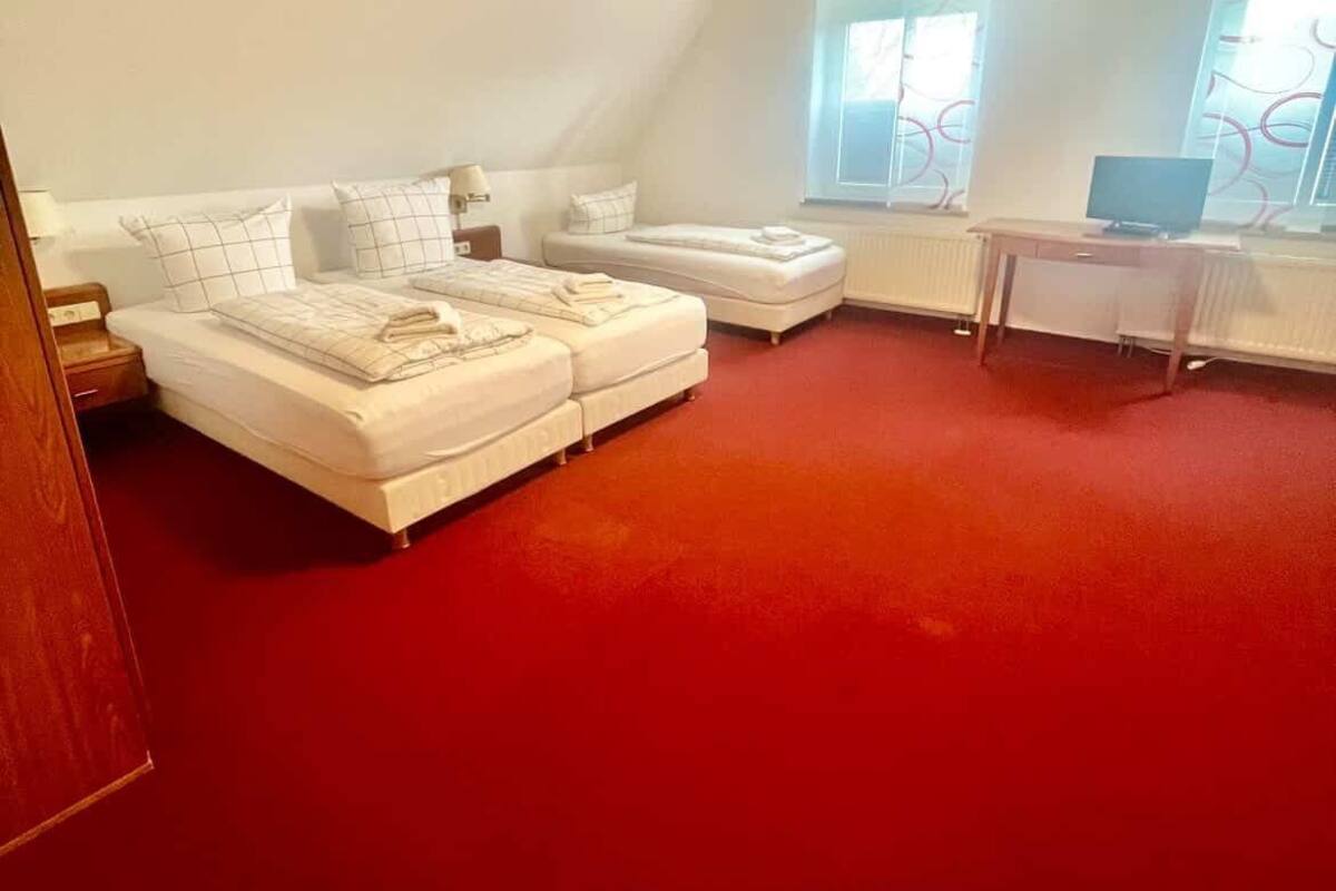 Classic Double Room, Garden View