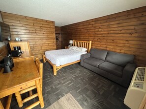 Classic Quadruple Room - Drifters Motel and Restaurant (Terrace Bay)