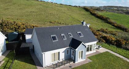 Coastal Family Retreat in Rossnowlagh, Near Beach
