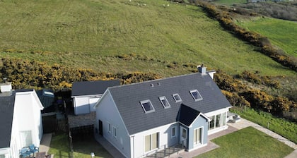 Coastal Family Retreat in Rossnowlagh, Near Beach