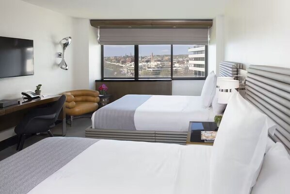 Room - 2 Scenic Deluxe Doubles | The Watergate Hotel | Perfect for Romantic Getaways (Washington)