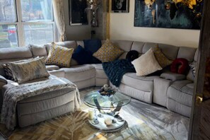 Living area - Luxury Condo for FIFA 2026 June 12th July 20th (Hackensack)