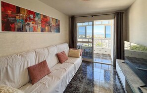 Smart TV - Amazing apartment in Benalmádena with WiFi (Benalmádena)