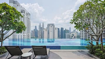 Apartment, 1 Bedroom, City View | Kolam renang | Kolam renang terbuka