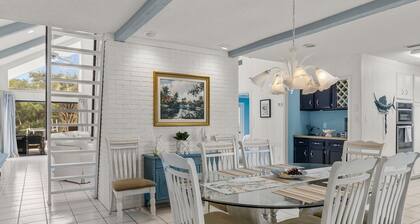 Pine Knoll Shores NC Canal Front Beach Access Hideaway