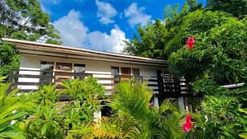 Kahden hengen huone, parveke, näköala pihalle | Ulkopuoli