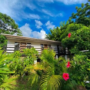 Double Room, Balcony, Courtyard View | Exterior - Mata Nui Eco Hostel (Isla de Pascua)