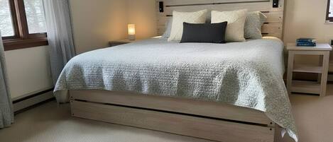 4 habitaciones, tabla de planchar con plancha, wifi y ropa de cama