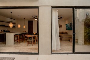 Interior - Villa · Pools Privadas · Rooftop · Selva Tulum (77760)