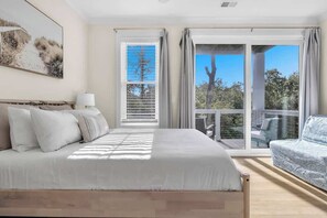 Iron/ironing board, travel cot, WiFi, bed sheets - NEW 5BR Suite | Steps to Beach w/Parking/Elevator! (Carolina Beach)