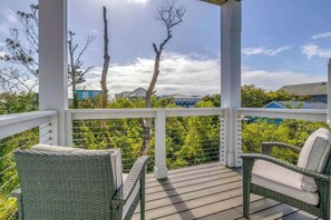 Property grounds - NEW 5BR Suite | Steps to Beach w/Parking/Elevator! (Carolina Beach)