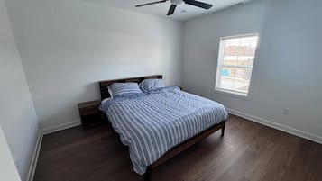 4 Schlafzimmer, Bügeleisen/Bügelbrett, WLAN, Bettwäsche