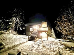Exterior - Muskoka Retreat on Bay Lake (Emsdale)