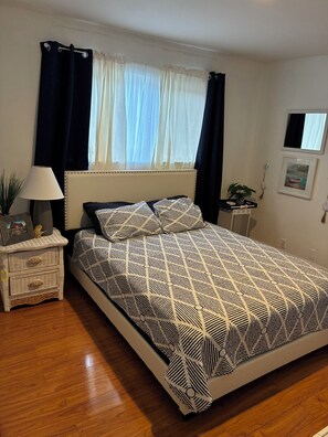 Room - Enjoyable 2-bedroom house with AC in charming Rodeo (Rodeo)