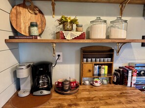 Interior - Beautiful cabin close to the Nampa Idaho Ford Center • Bikes available for use (Nampa)