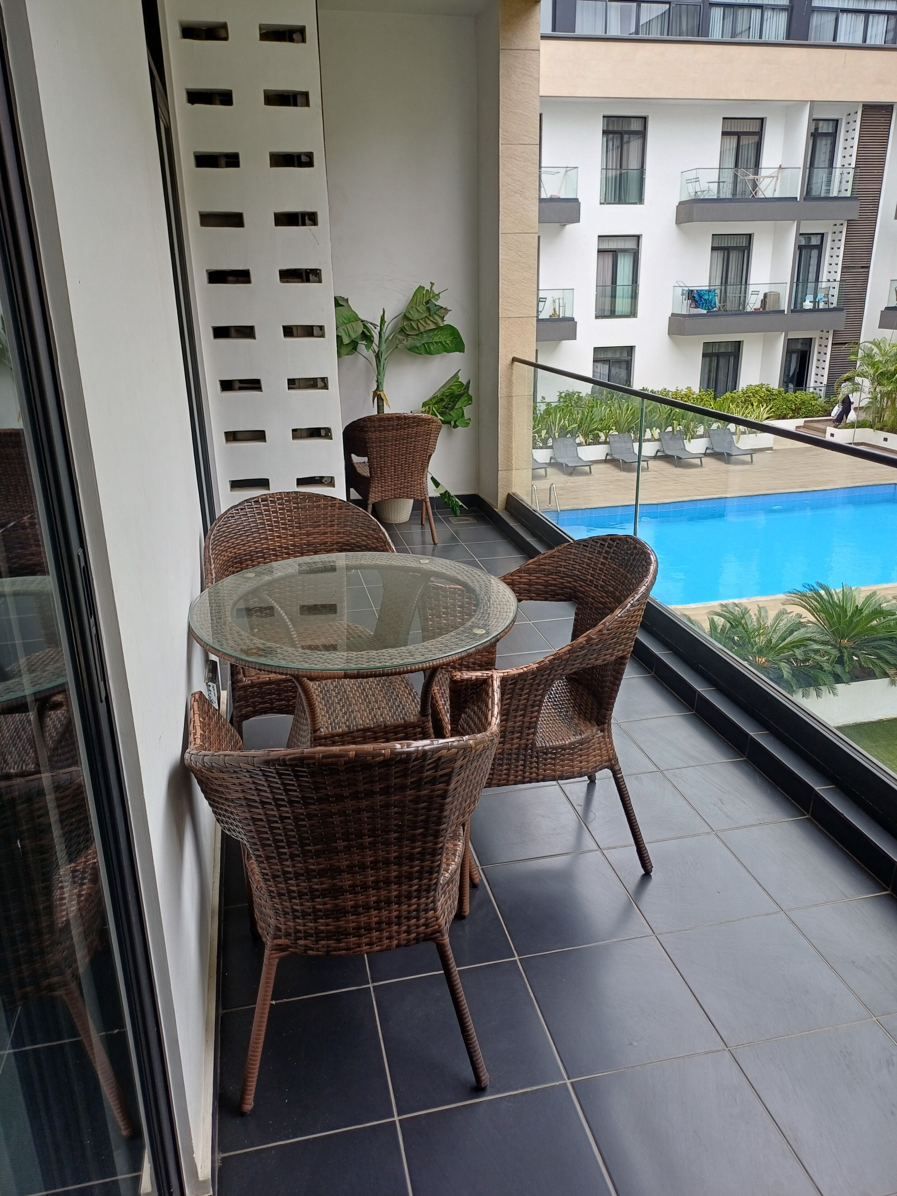 Appartement Duplex, 1 chambre | Restauration extérieure