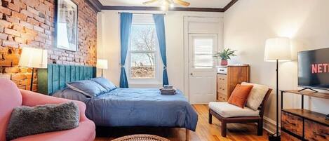 1 chambre, fer et planche à repasser, Wi-Fi, draps fournis