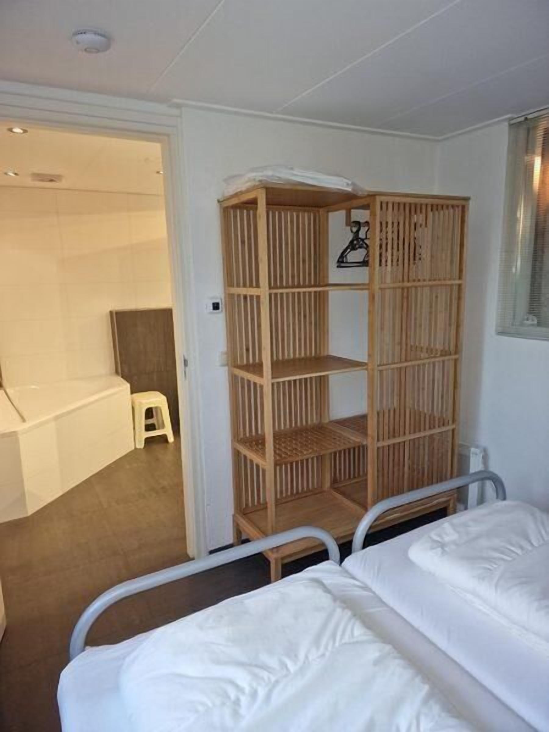 4 bedrooms